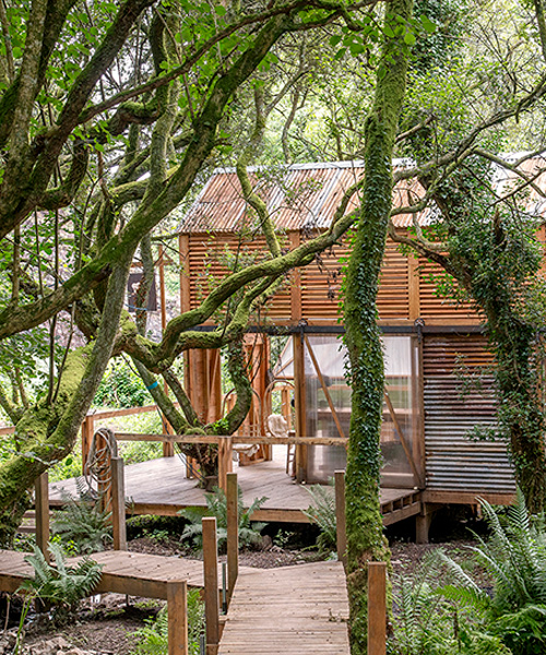 KUDHVA expands off-grid glamp-site with the 'danish cabin' by new british design